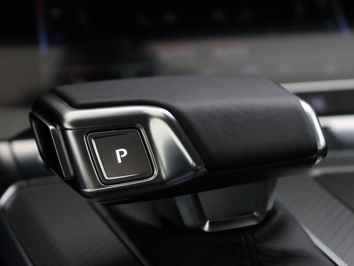 Audi A6 Avant 50 TFSI e quattro Advanced edition 299 PK | Lederen bekleding | S-Line Pakket | Elek. Verstelbare Stoelen | Achteruitrijcamera | Navigatiesysteem |