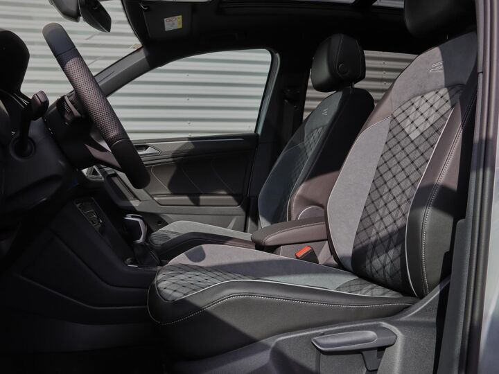 Volkswagen Tiguan R-Line Business 1.5 110 kW / 150 pk TSI SUV 7 vers n. DSG
