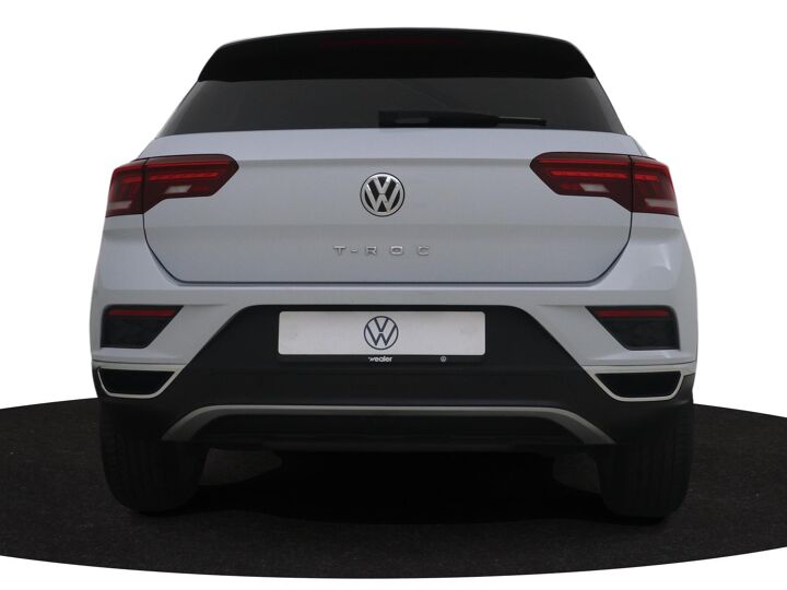 Volkswagen T-Roc 1.5 TSI Sport | 150 PK | Automaat | Elektr. Kofferklep | Apple Carplay/Android Auto | Achteruitrijcamera | Trekhaak |