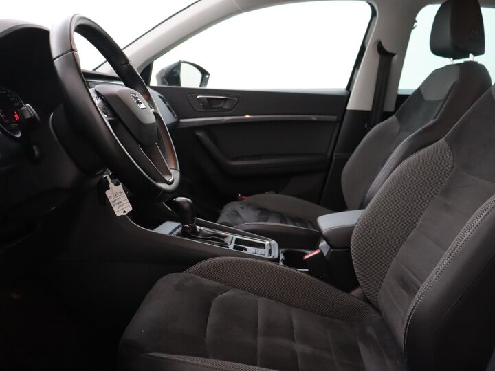 SEAT Ateca 1.5 TSI Style Business Intense | 150 PK | Automaat | Achteruitrijcamera | Navigatie | DAB | Multifunctioneel stuurwiel | Lederen bekleding |