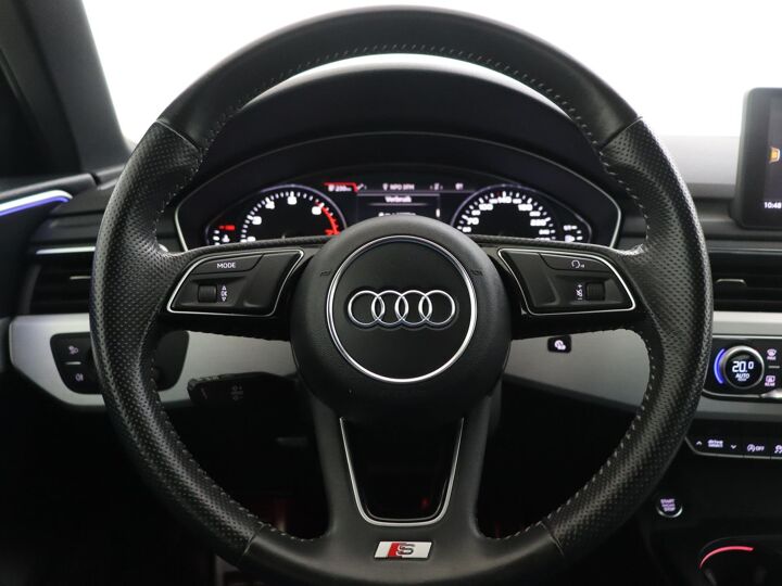 Audi A4 Limousine 2.0 TFSI ultra Sport S line Edition | 190 PK | Automaat | Navigatie | Stuurbediening | Airco |