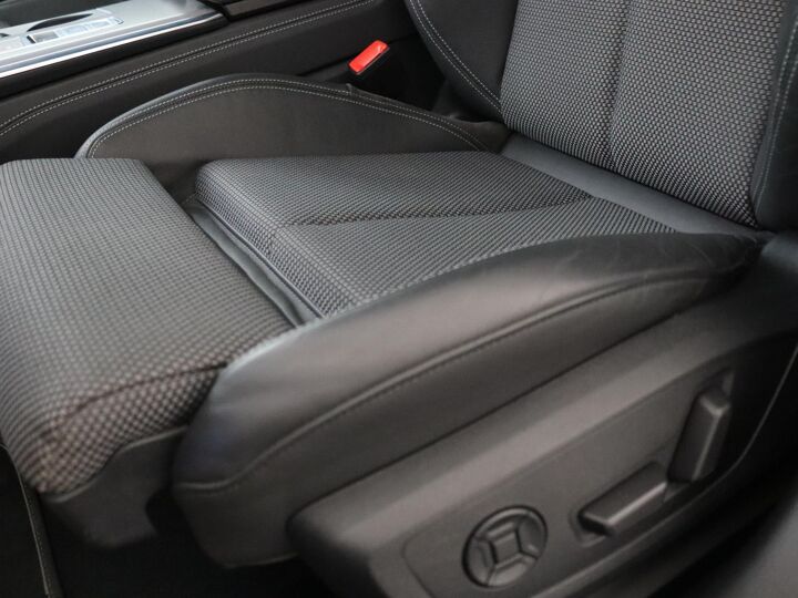 Audi A6 Avant 40 TFSI S edition | 204 PK | Automaat | Sportstuur| S-Line Exterieur | Cruise Control |