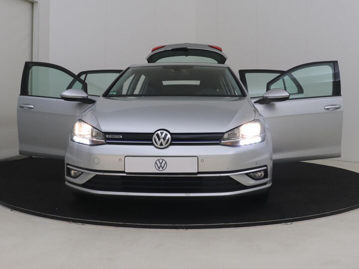 Volkswagen Golf 1.5 TSI Comfortline | 130 PK | Stuurbediening | Cruise Control | Navigatie | DAB |