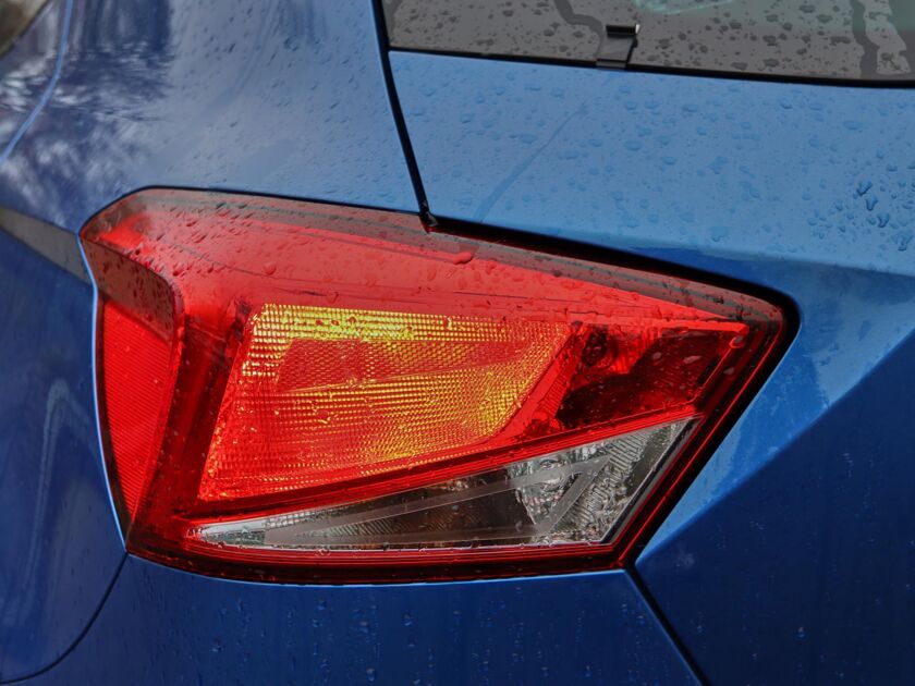 SEAT Ibiza Style Business Connect 1.0 70 kW / 95 pk EcoTSI Ha