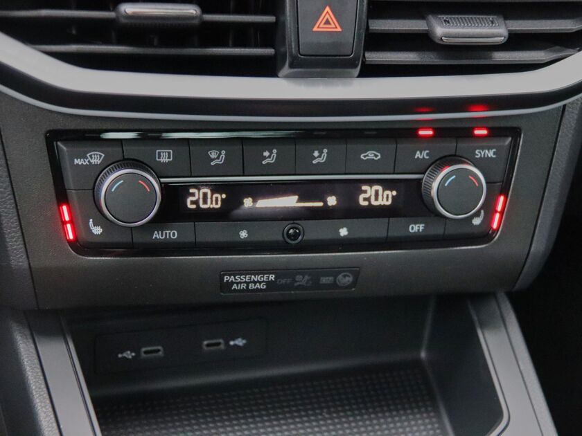 SEAT Ibiza Style Business Connect 1.0 70 kW / 95 pk EcoTSI Ha