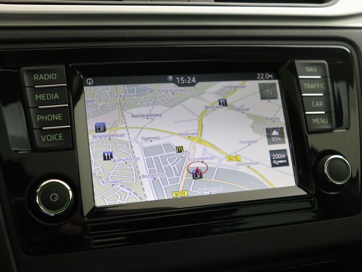 Škoda Rapid Spaceback 1.0 TSI Greentech Drive | 95 PK | Automaat | Panoramadak | Cruise Control | DAB |
