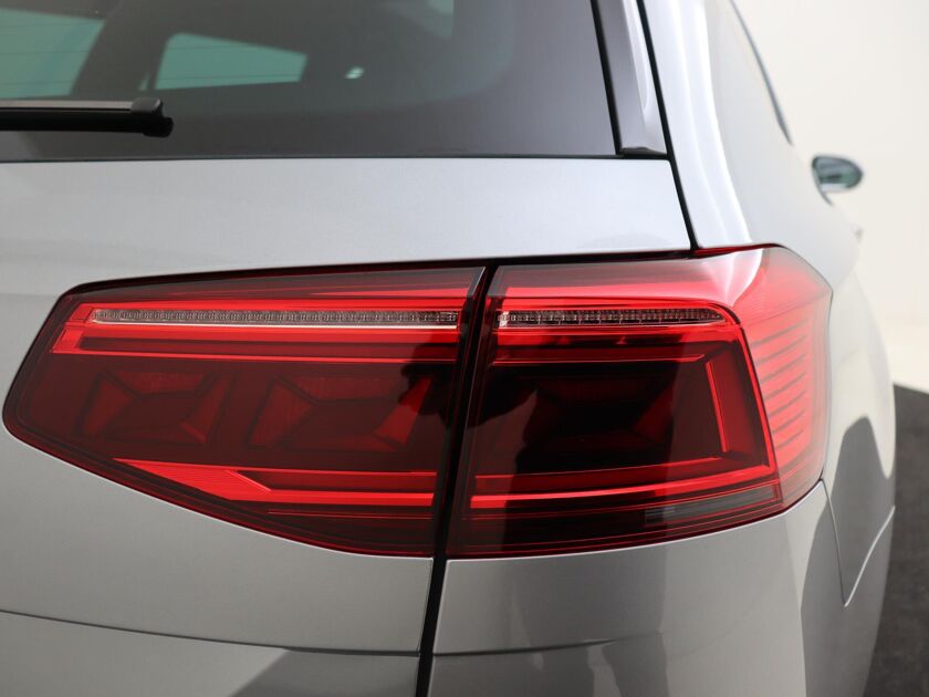 Volkswagen Passat Variant 1.5 TSI R-Line Business + 150pk DSG