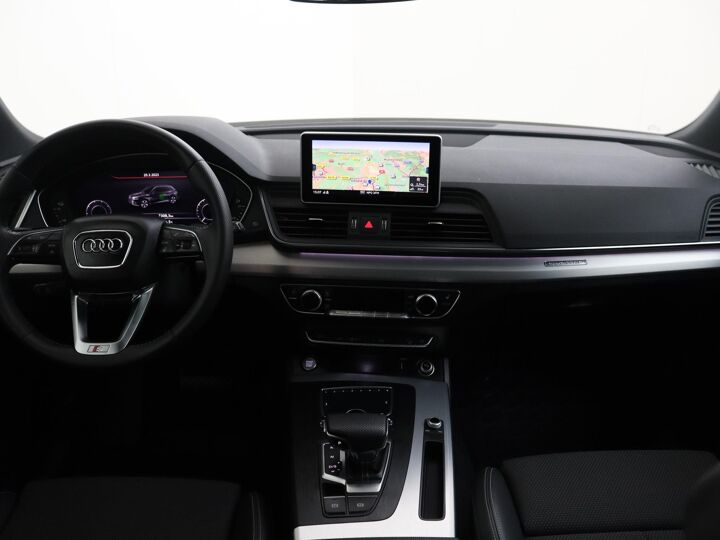 Audi Q5 55 TFSI e S edition | 367 PK | Automaat | Panoramadak | Navigatie | Parkeersensoren | Stoelverwarming | S-Line Interieur |