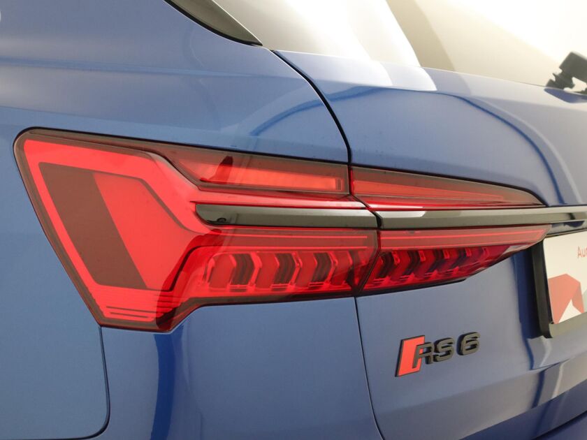 Audi RS 6 4.0 TFSI quattro | 600 PK | Audi Laser Licht | Panoramadak | Dynamic Plus pakket | Luchtvering | LM 22” | Stoelverwarming & Ventilatie | Keramische Remmen |
