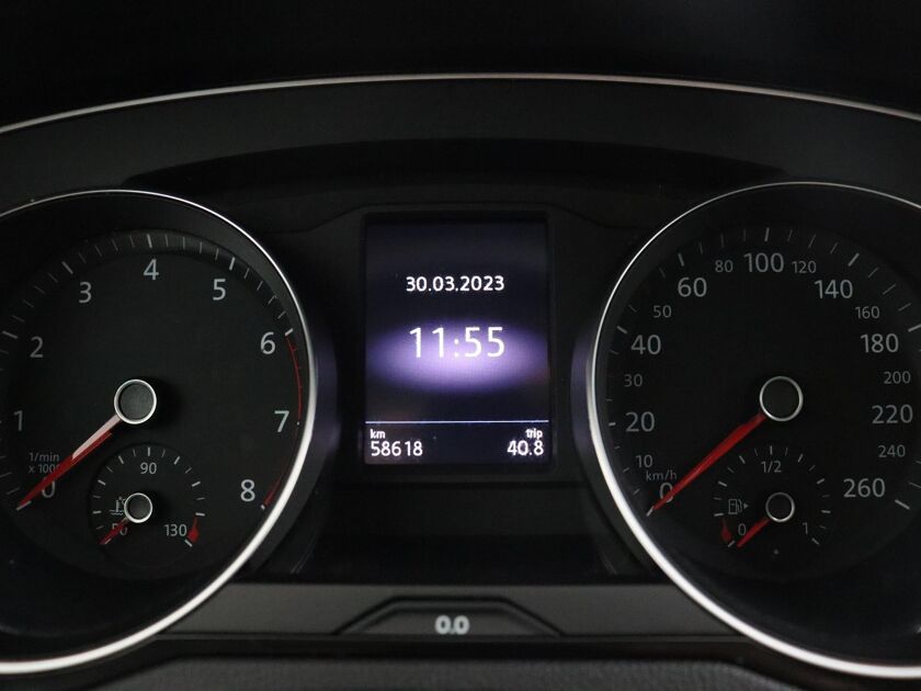 Volkswagen Passat Variant 1.5 TSI Highline | 150 PK | Automaat | Navigatie | DAB | Achteruitrijcamera | Stoelverwarming | Led Verlichting |