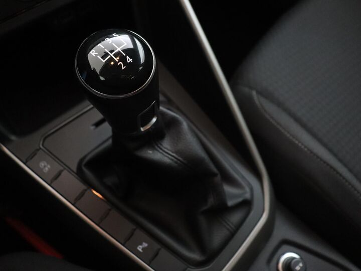Volkswagen Polo 1.0 TSI Comfortline | 95 PK | Cruise Control | Stuurbediening | Apple CarPlay | Navigatie |