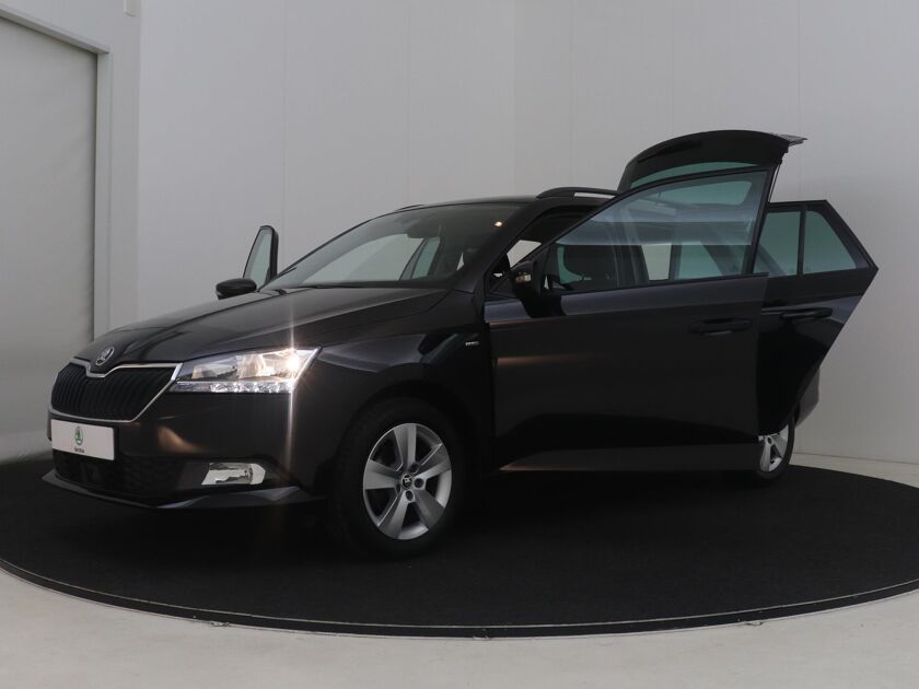Škoda Fabia Combi 1.0 Clever | 75 PK | DAB | Navigatie | Parkeersensoren | Velgen LM 15” | Apple CarPlay / Android auto |