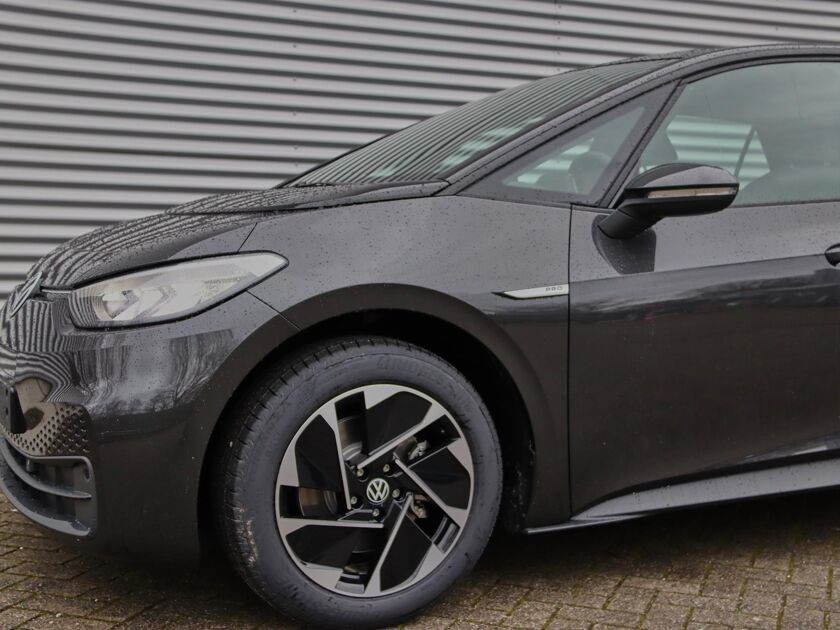 Volkswagen ID.3 Pro ELEKTROMOTOR 150 kW / 204 pk Hatchback Elektri sche aandrijving