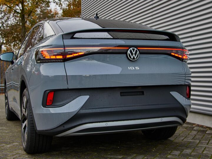 Volkswagen ID.5 Pro ELEKTROMOTOR 150 kW / 204 pk SUV Elektrische a andrijving
