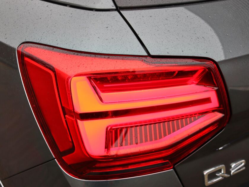 Audi Q2 S Edition (A01 PI)  35 TFSI 110 kW / 150 pk Hatchb
