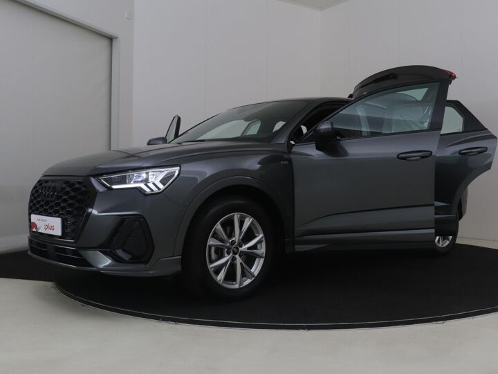 Audi Q3 Sportback 35 TFSI S Edition | 150 PK | Automaat | Parkeersensoren | Navigatie | S Interieur | DAB |