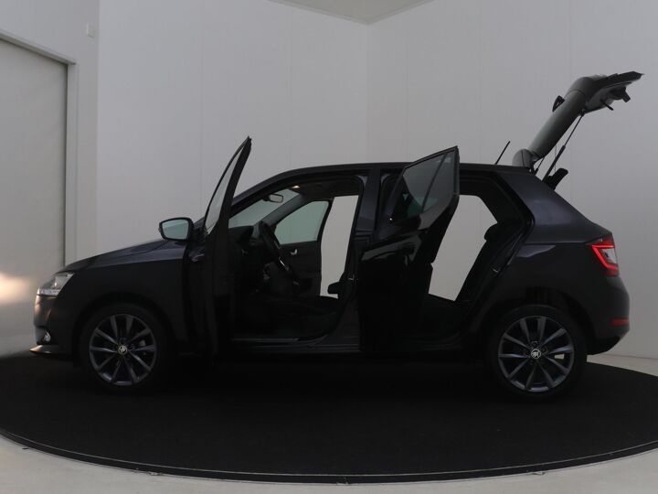 Škoda Fabia 1.0 Business Edition | 75 PK | Apple CarPlay | Cruise Control | Stuurbediening | Bluetooth |