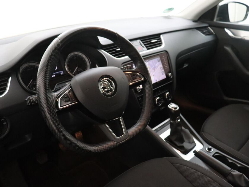 Škoda Octavia Combi 1.0 TSI Greentech Ambition Business | 115 PK | Apple CarPlay | Cruise Control | Navigatie | Stuurbediening |