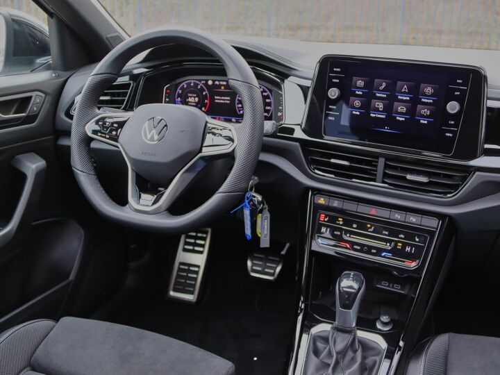 Volkswagen T-Roc 1.5 TSI R-Line | R-Line | Climate Control | Navigatie | Panorama Dak | Ergo Active Stoel |