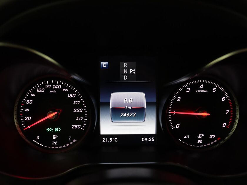 Mercedes-Benz GLC-klasse 250 211 PK 4MATIC AMG-style- 19"LM-velgen, Leder/alcantara verwarmde sportstoelen, achterklep elektrisch.