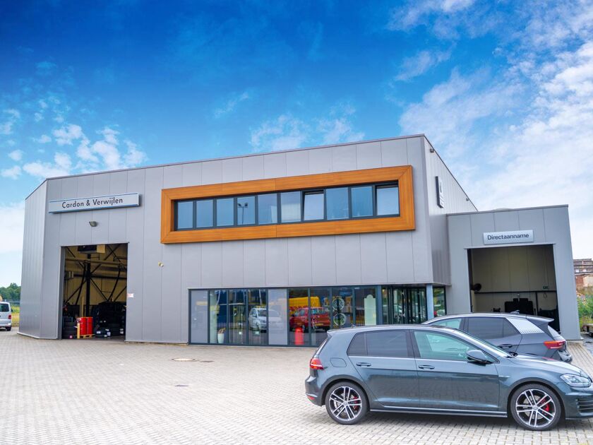 Audi A1 Sportback 1.0 TFSI Sport S line Edition S-line in- en exterieur, ECC, PDC voor en achter, Spiegels elektrisch inklapbaar.