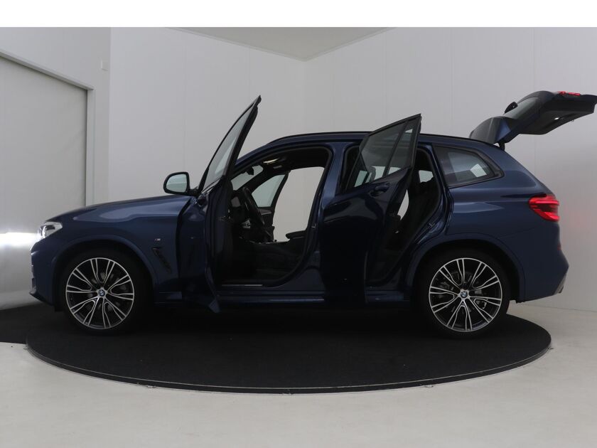 BMW X3 xDrive20i High Exe | M-Sport pakket | Head Up Lederen sportstoelen, ACC, Rondom camera,