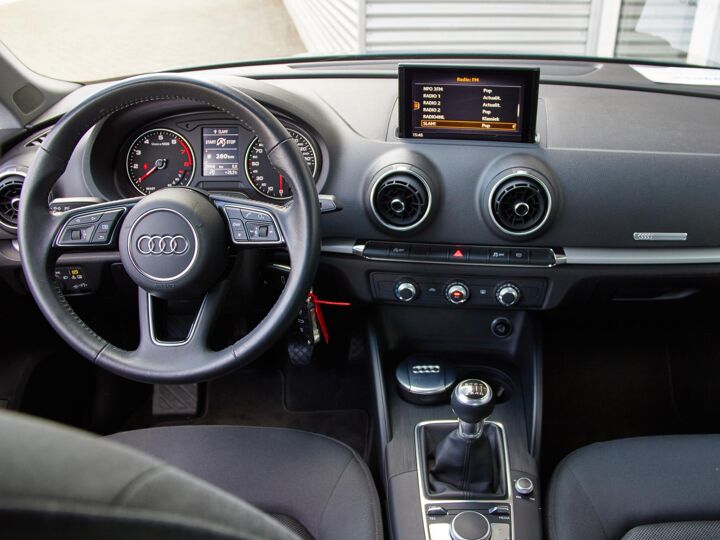 Audi A3 Sportback 30 TFSI 116 PK | Airco | Bluetooth | Bi-Xenon |