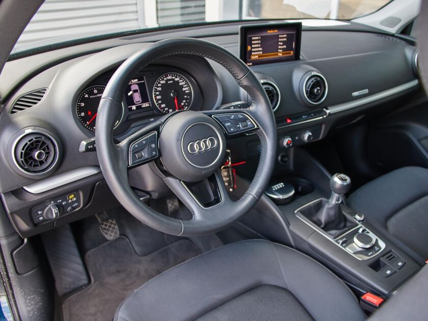 Audi A3 Sportback 30 TFSI 116 PK | Airco | Bluetooth | Bi-Xenon |