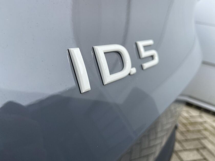 Volkswagen ID.5 Pro 77 kWh