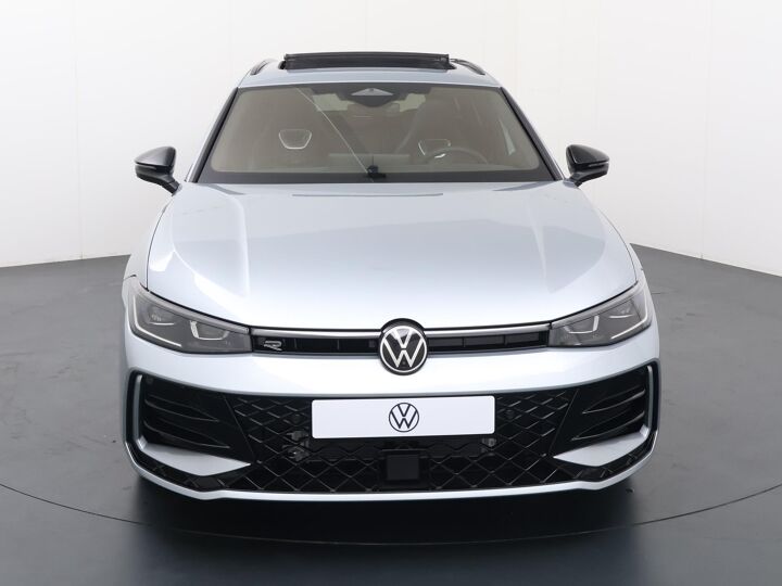 Volkswagen Passat Variant R-Line Business 1.5 110 kW / 150 pk eTSI Variant 7 versn. DSG Black Style