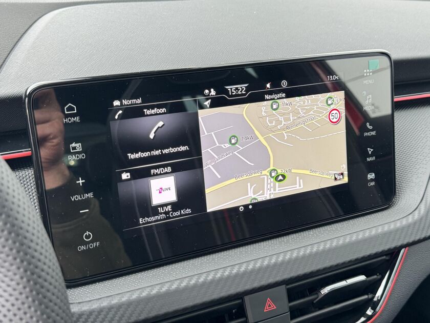 Škoda Scala Monte Carlo 1.0 TSI 115 pk Panoramadak | Navigatie | Camera | Apple Carplay/Android Auto | Lichtmetalen velgen 18" | Climate conrol |