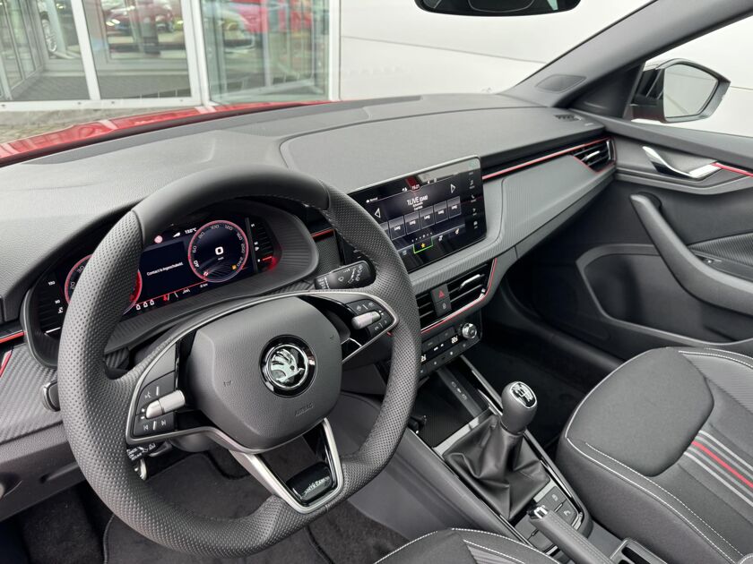 Škoda Scala Monte Carlo 1.0 TSI 115 pk Panoramadak | Navigatie | Camera | Apple Carplay/Android Auto | Lichtmetalen velgen 18" | Climate conrol |