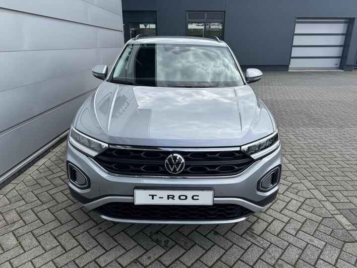 Volkswagen T-Roc Life Edition 1.0 81 kW / 110 pk TSI SUV 6 versn. H and