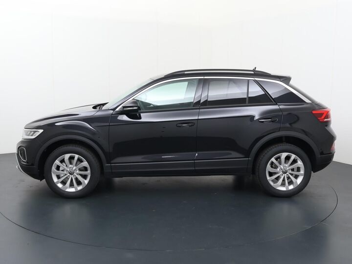 Volkswagen T-Roc Life Edition 1.0 81 kW / 110 pk TSI SUV 6 versn. H and