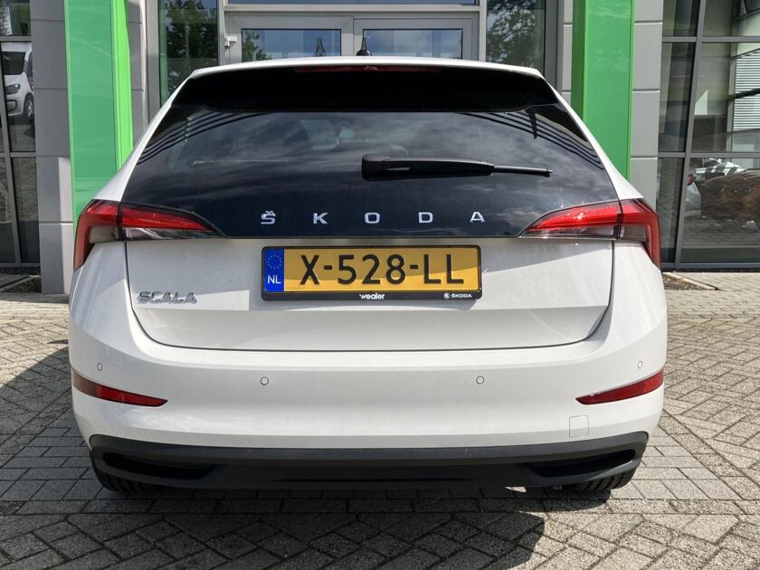 Škoda Scala Sport Business 1.0 TSI 110 pk | Navigatie | 18'' Lichtmetalen velgen | Apple Carplay/Android Auto | Adaptieve cruise control |