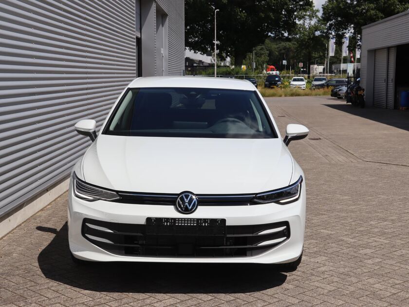 Volkswagen Golf 8 Life Edition 1.5 eTSI 85 kW / 116 pk Hatchback 7 v ersn. DSG