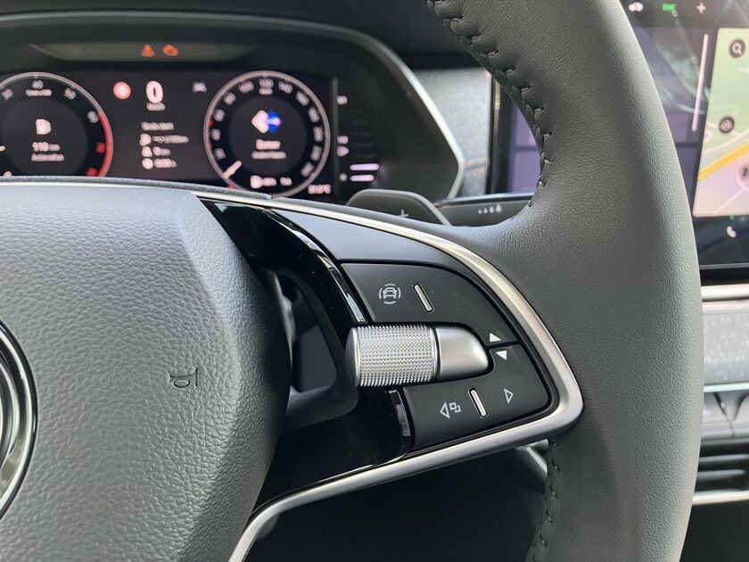 Škoda Octavia First Edition 1.5 TSI m-HEV 115 pk DSG | Automaat | Navigatie | Adaptieve cruise control | Apple Carplay/Android Auto | 17" lichtmetalen velgen |