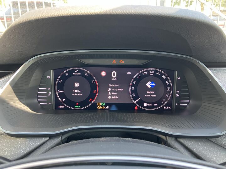 Škoda Octavia First Edition 1.5 TSI m-HEV 115 pk DSG | Automaat | Navigatie | Adaptieve cruise control | Apple Carplay/Android Auto | 17" lichtmetalen velgen |