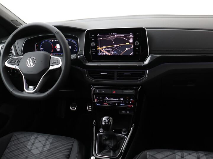 Volkswagen T-Cross R-Line 1.0 TSI 115 pk TSI 6 versn. Hand 18 inch LMV | Multimedia pakket | Comfort pakket | Digital cockpit pro |