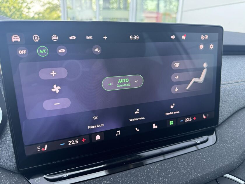 Škoda Octavia First Edition 1.5 TSI m-HEV 115 pk DSG | Automaat | Navigatie | Adaptieve cruise control | Apple Carplay/Android Auto | 17" lichtmetalen velgen |