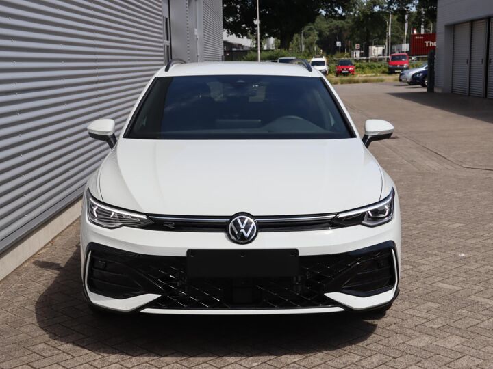 Volkswagen Golf Variant R-Line-Edition 1.5 eTSI 85 kW / 116 pk Variant 7 v ersn. DSG | LED Matrix | Assistance Plus pakket |