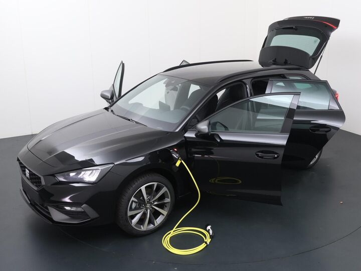 SEAT Leon Sportstourer FR PHEV First Edition 1.5 TSI eHybrid 150kW / 204p k Stationwagen 6 versn. DSG