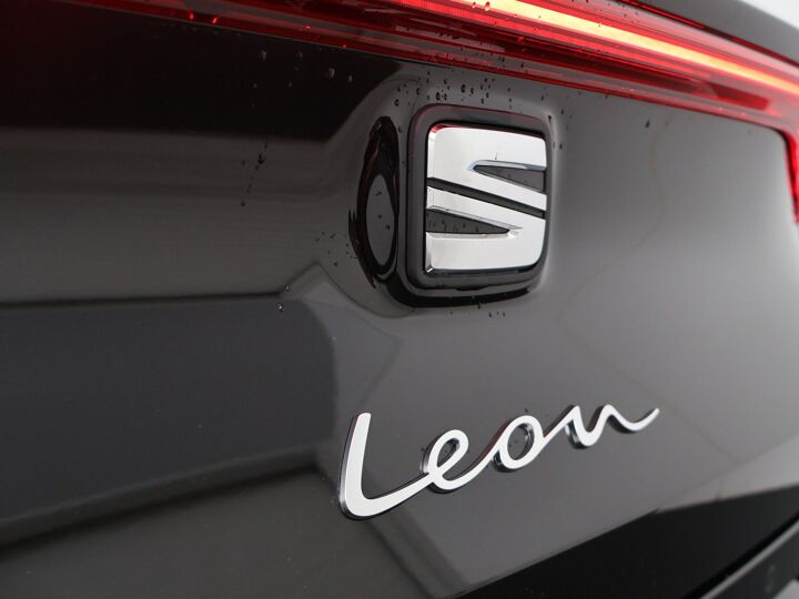 SEAT Leon Sportstourer FR PHEV First Edition 1.5 TSI eHybrid 150kW / 204p k Stationwagen 6 versn. DSG