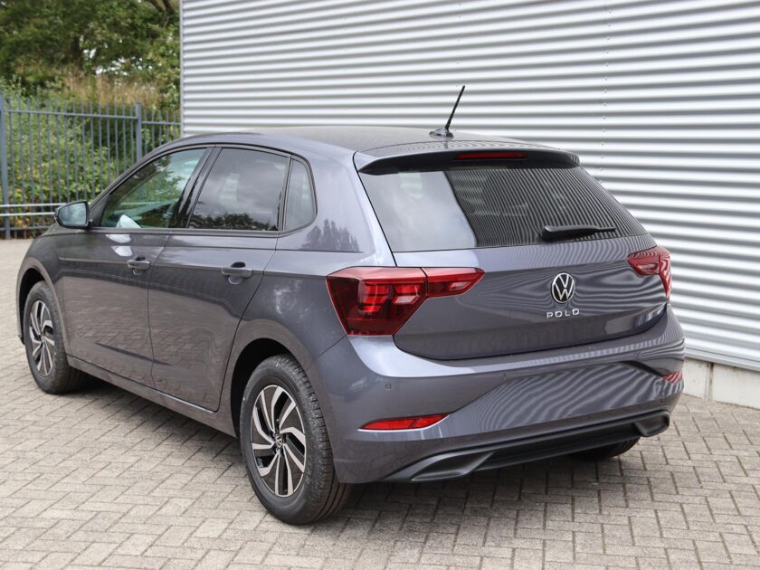 Volkswagen Polo Life Edition 1.0 70 kW / 95 pk TSI Hatchback 5 ver sn. Hand | Multimedia pakket |