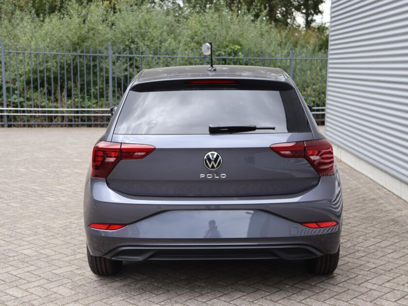 Volkswagen Polo Life Edition 1.0 70 kW / 95 pk TSI Hatchback 5 ver sn. Hand | Multimedia pakket |