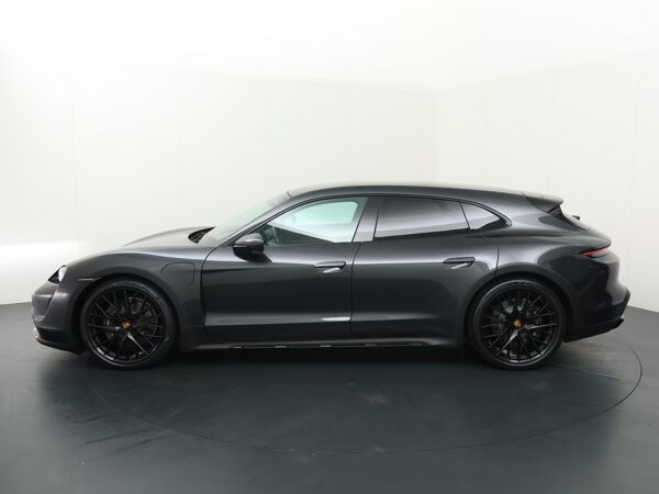 Porsche Taycan 4 Cross Turismo 93 kWh | 380 PK | 21" LM velgen | Adaptieve sportstoelen | Panoramadak |