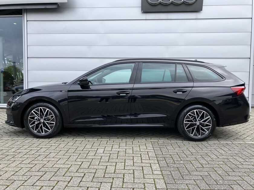 Škoda Octavia combi Sportline Business 1.5 TSI 150 pk | DSG automaat | Winter pakket | Trekhaak | 17'' Lichtmetalen velgen |