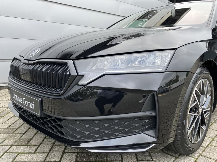 Škoda Octavia combi Sportline Business 1.5 TSI 150 pk | DSG automaat | Winter pakket | Trekhaak | 17'' Lichtmetalen velgen |