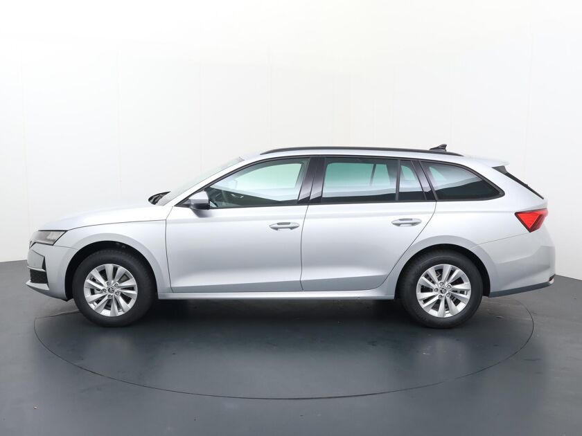 Škoda Octavia combi Selection 1.5 TSI 115 pk | Sunset | Trekhaak | 16'' lichtmetalen velgen | Apple Carplay/Android Auto |