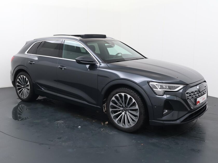 Audi Q8 e-tron Advanced edition plus 55 300kw/408pk 114Kwh ektr. aandrijving quattro | Glazen panoramadak | Uitgebreide voorverwarming + ventilatie | Elektr. voorst. geheugen bestuurder | Privacy Glass | Achteruitrijcamera | 21'' LMV